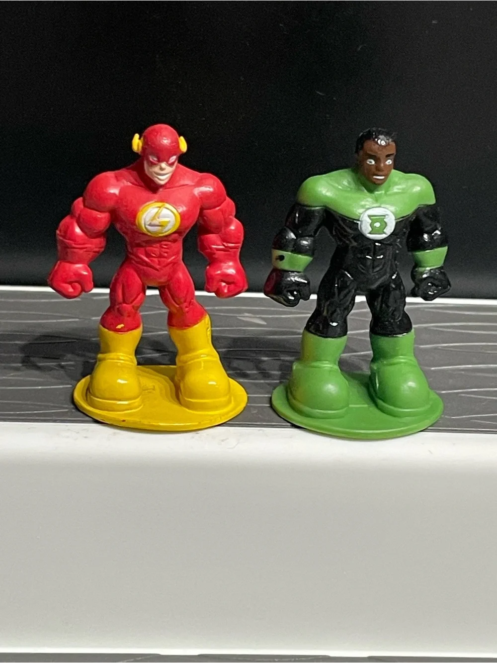 DC Comics Flash & Green Lantern mini figures excellent condition